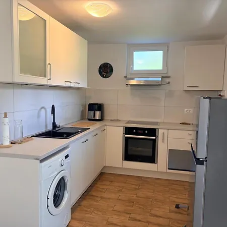 Apartma Zari Marezige