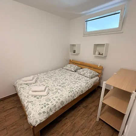 Apartma Zari Apartamento *