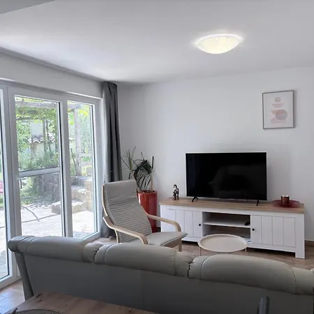 Apartma Zari